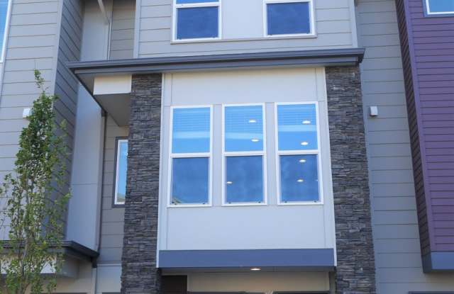 Beautiful Modern 2 Bedroom 2.5 Bath Townhouse in Arcadia Terrace - 1925 129th Place Southwest, Snohomish County, WA 98204