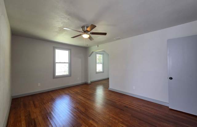 5013 Campenella Dr Gallery 4