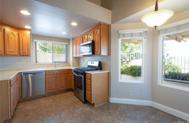 27541 Paseo Talavera Gallery 4