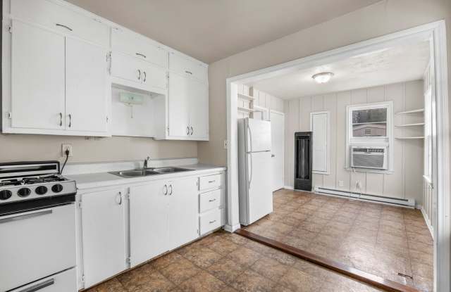 2 bedroom 1 bath home in Indianola Gallery 3