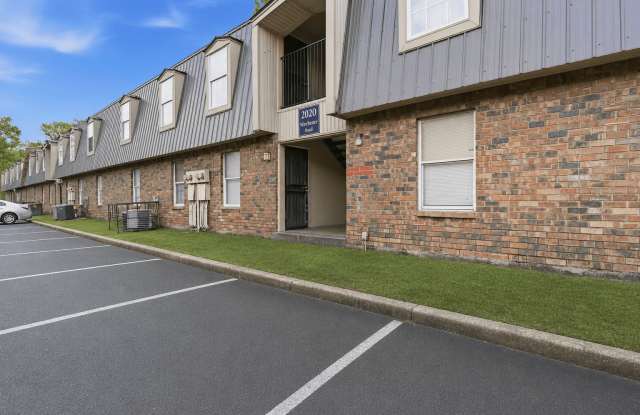 Creekside Meadows Apartment Gallery 3