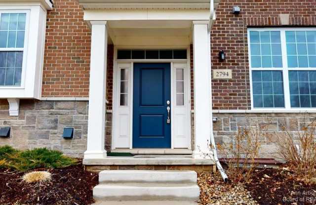 2794 Ashcombe Drive photos photos