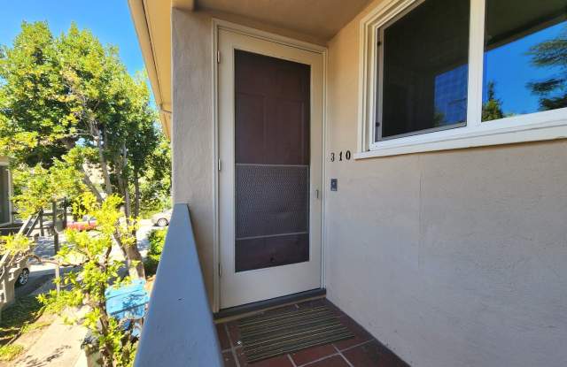 Top Floor 1 Bedroom Apartment available October 22nd Gallery 4