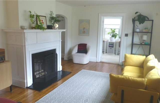 5224 Powhatan Avenue Gallery 3