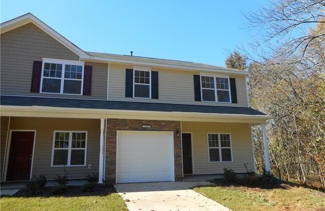 11045 Ardglass Court - 11045 Ardglass Ct, Charlotte, NC 28213