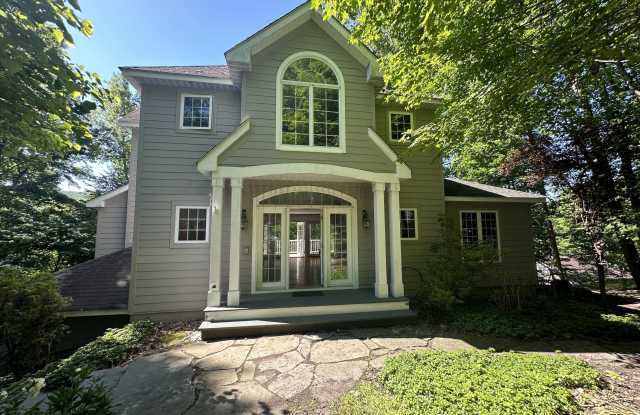 1055 Sky View Drive photos photos