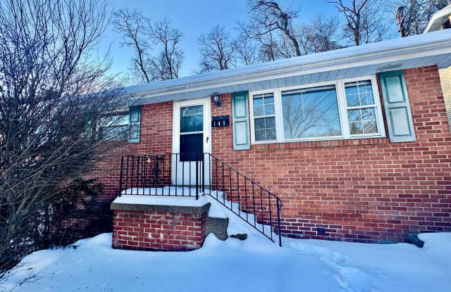 Charming 3 Bed/1.5 Bath Home - Integral Garage, Laundry in Basement - Available NOW in Turtle Creek! photos photos