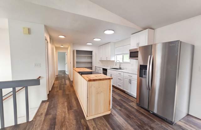 612 Marcie Ct Gallery 4