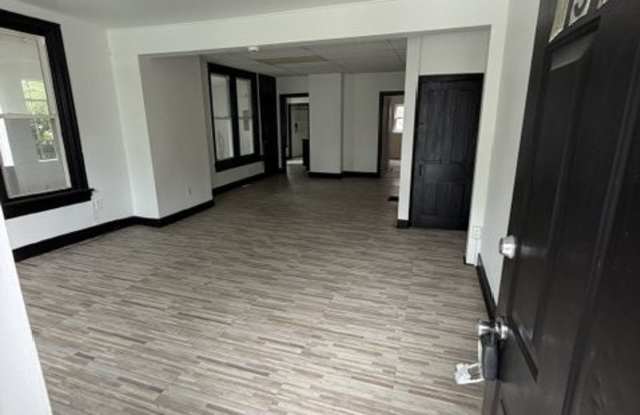 1522 Vernon St. Gallery 2