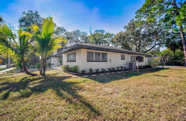 1223 COCOANUT AVENUE photos photos