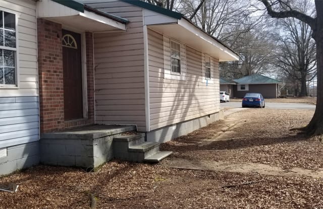 3068 Gilmer Avenue Northeast - 3068 Gilmer Avenue, Winston-Salem, NC 27105