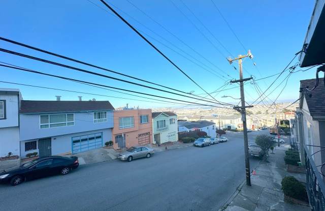 1633 Burrows St. Gallery 4