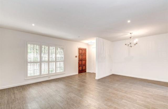 12943 Trail Hollow Drive Gallery 4