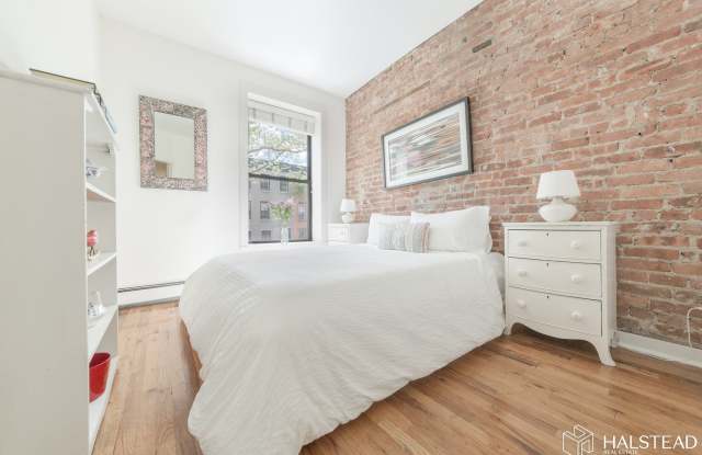 117 Wyckoff Street Gallery 3