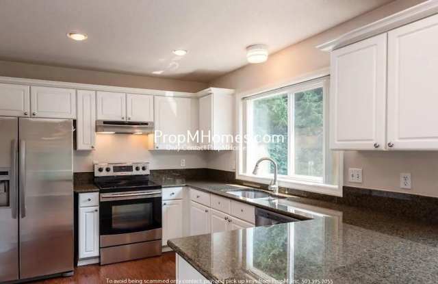 Cozy One Level Three Bedroom Home in Sherwood! - 18396 Southwest Colfelt Lane, Sherwood, OR 97140