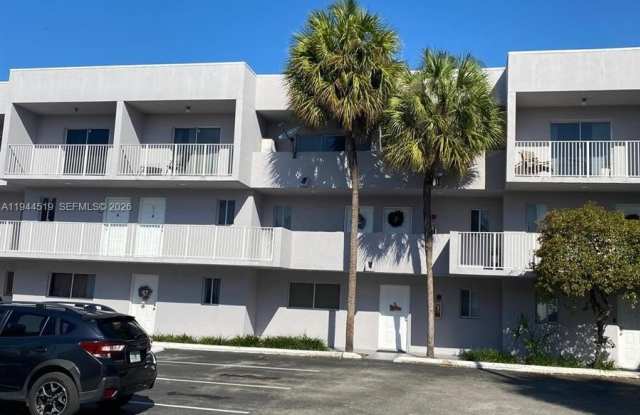 2690 W 76th St photos photos