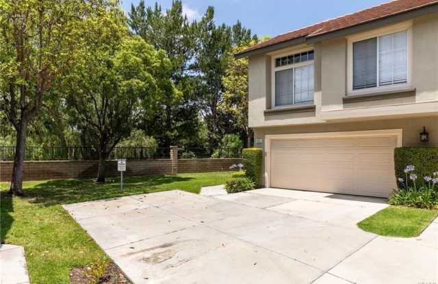 593 S Glenhurst Drive Gallery 2