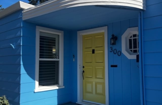 300 Ridgway Avenue photos photos