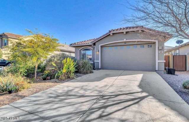 327 West Tamarack Drive photos photos