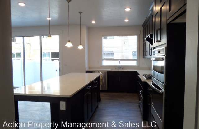 10863 North Sandstone Way - 10863 N Sandstone Way, Highland, UT 84003
