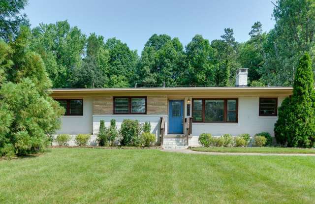 Updated and stunning Sheffield Park home that is ready for you! - 3921 Sheffield Drive, Charlotte, NC 28205