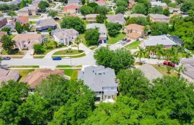 1326 Falconwood Court Gallery 3
