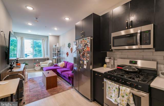 2428 JASPER STREET photos photos