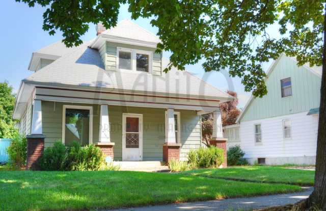 **COMING SOON** Vintage North Side Craftsman photos photos
