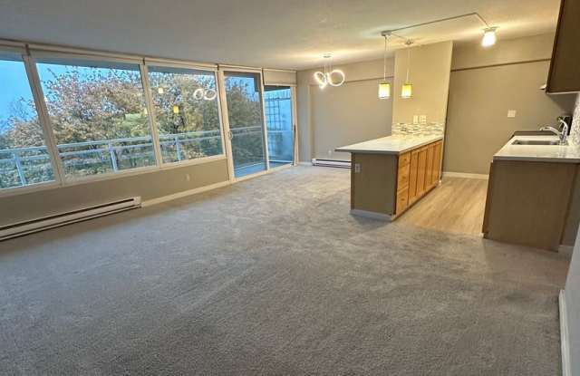 Updated 2BR Condo at Sky Terrace (Utilities Included!) photos photos