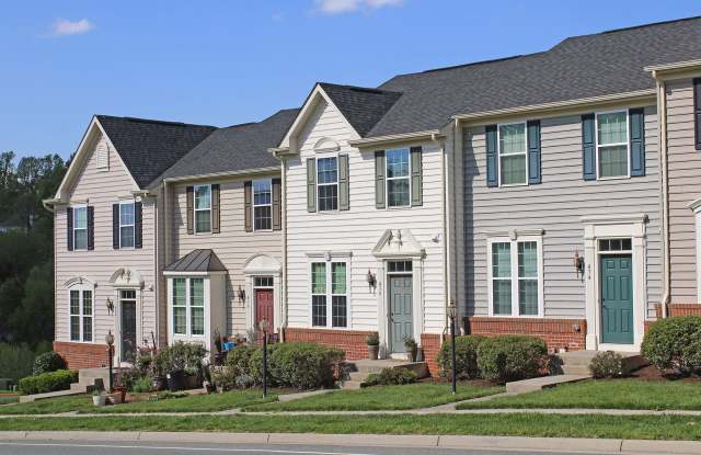 Pavilions at Pantops Townhome With Pond Views - 476 Rolkin Road, Pantops, VA 22911