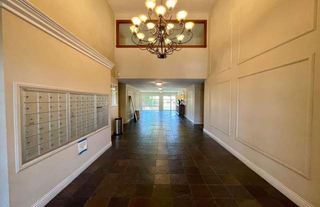 Spacious and Sleek Studio in Hillcrest Gallery 4
