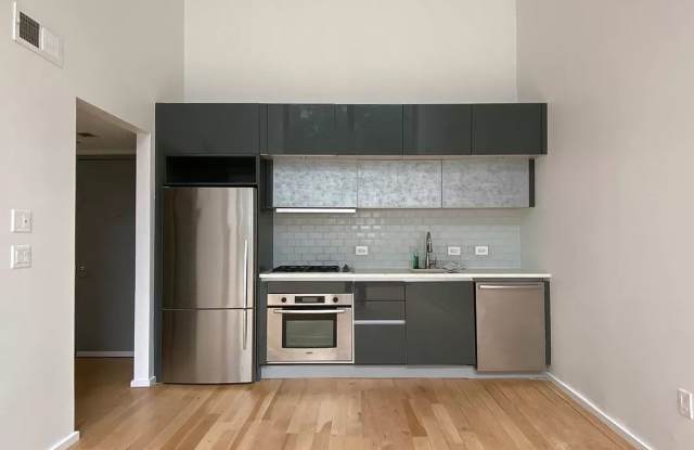 Beautiful 1 Bedroom 1 Bathroom Available - 925 Pacific Street, Brooklyn, NY 11238