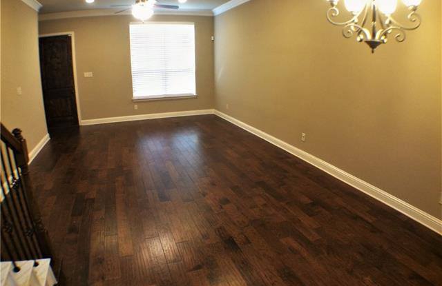 10524 Steinbeck Lane Gallery 3