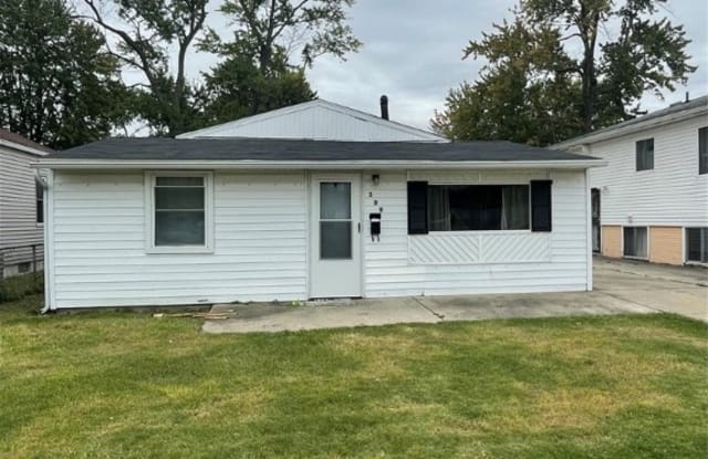 309 Clinton Avenue - 309 Clinton Avenue, Elyria, OH 44035