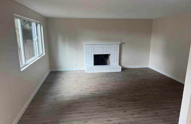 Great Home! - 5111 D Street, Springfield, OR 97478