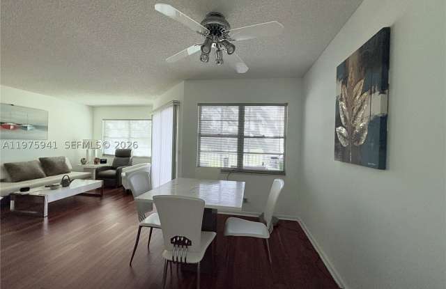 1300 SW 125th Ave Gallery 2