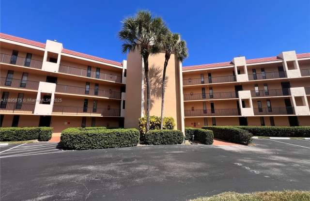 6528 Coral Lake Dr - 6528 Coral Lake Drive, Margate, FL 33063