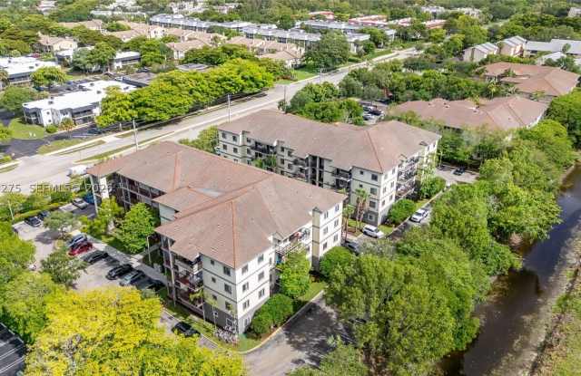 2851 Riverside Dr Gallery 3