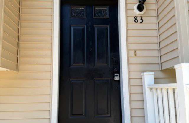 83 Essex Avenue Gallery 2