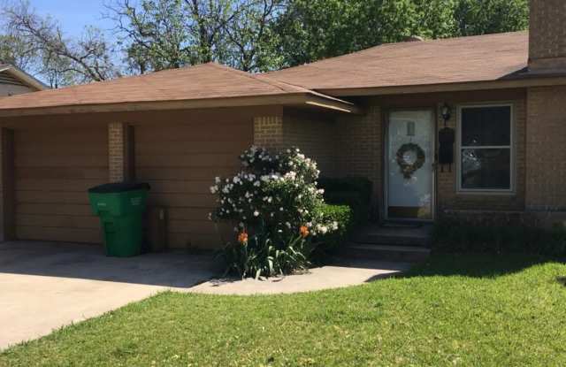 1216 Magnolia St photos photos