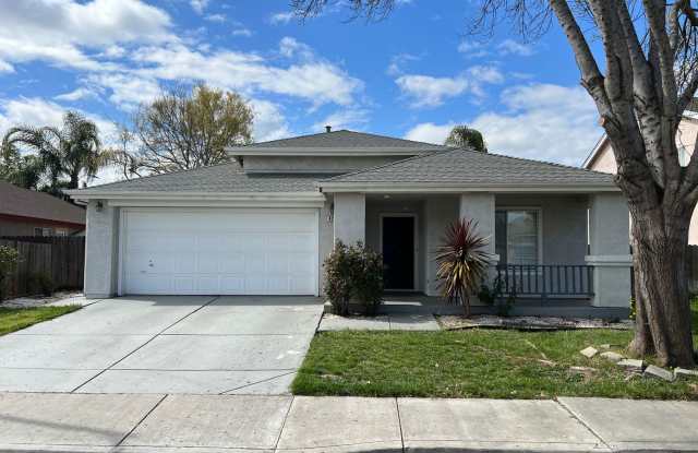 Single Story 3-bedroom home in Patterson! photos photos
