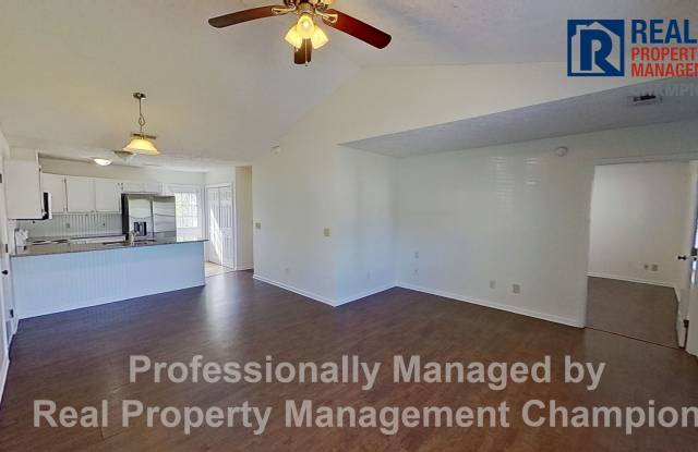 Updated 3 BD/2 BA Home with Garage, Fenced Yard Near Smith Creek Park Gallery 4
