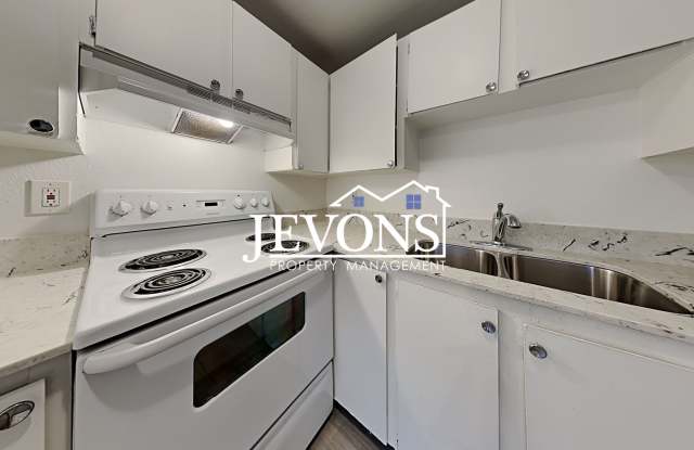 Apply now to enjoy a $1,049 Rent Credit - Charming apartment located near Safeway - 7414 East McKinley Avenue, Tacoma, WA 98404