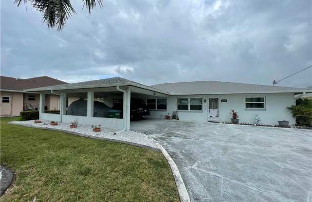 4108 SE 18th Place Gallery 1