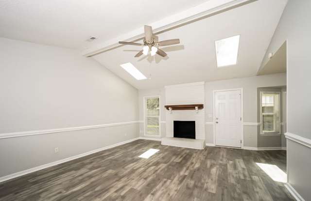 8117 North Ridgebrook Drive Gallery 2
