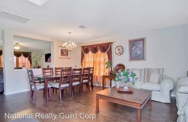 915 Cattail Drive Gallery 3
