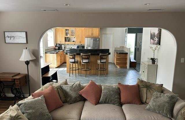 2423 Borton Drive Gallery 3