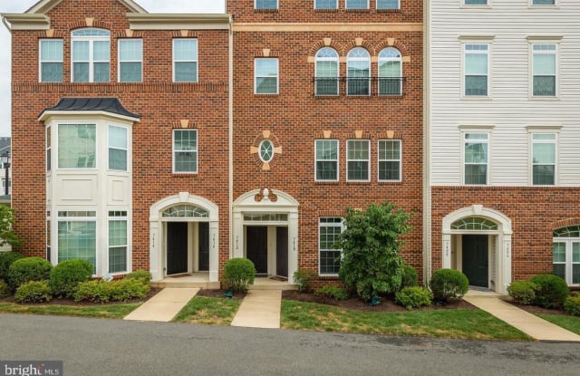 7410 BRUNSON CIRCLE - 7410 Brunson Circle, Gainesville, VA 20155