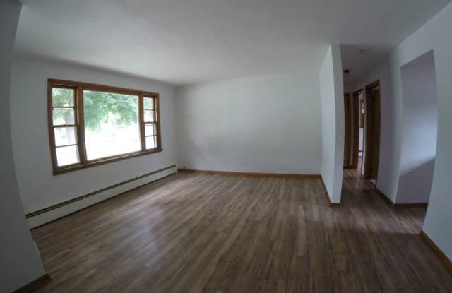 2702 Hoard St #1 Gallery 4