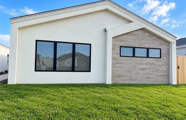 2701 Brownjay Road Gallery 1